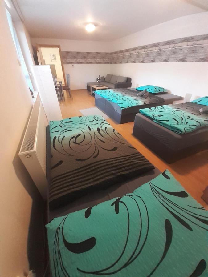 Laumar 2 Bzenec
