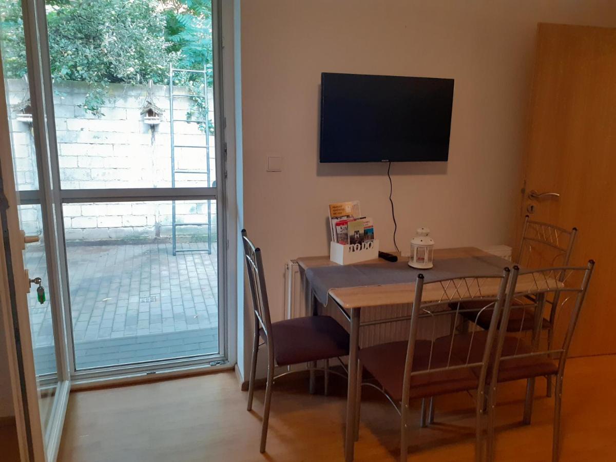 Laumar 2 Apartment *